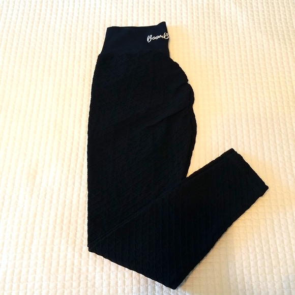 Boom Booty leggings, black honeycomb pattern, Size L - Picture 5 of 8